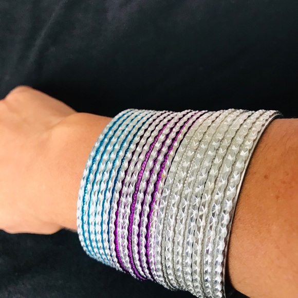 Colorful bangles set of 18 - Picture 1 of 8